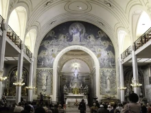 The Chapel of Our Lady of the Miraculous Medal in Paris, France is the site where the Blessed Virgin Mary appeared to Catherine Labouré.